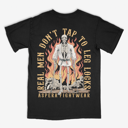 "Real Men Don't Tap" - T-Shirt